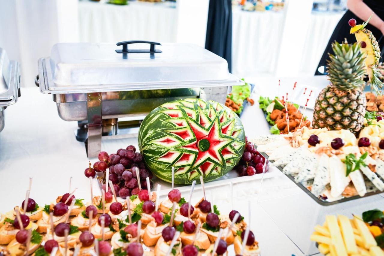 7Even Weddings & Events Hotel Stip Kültér fotó