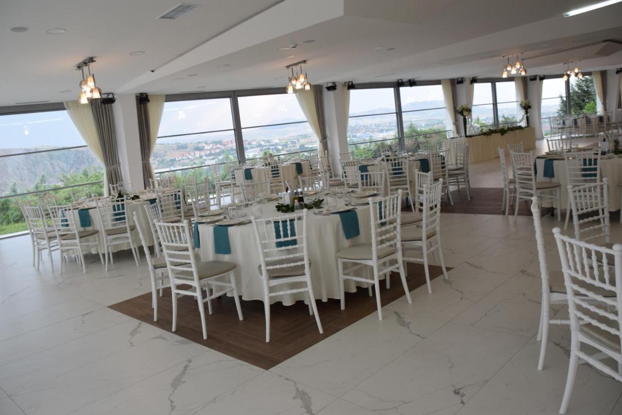 7Even Weddings & Events Hotel Stip Kültér fotó