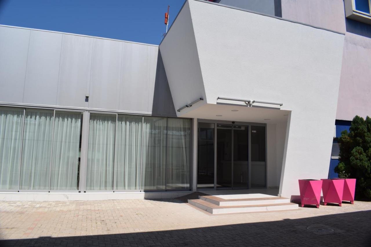 7Even Weddings & Events Hotel Stip Kültér fotó